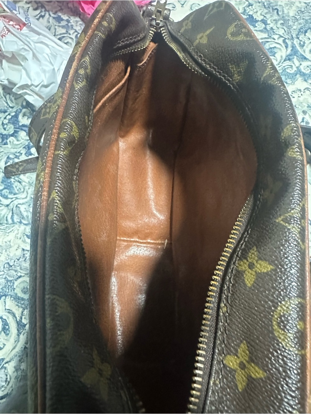 Louis Vuitton Vintage Monogram Nile Messenger Crossbody - Picture 9 of 9
